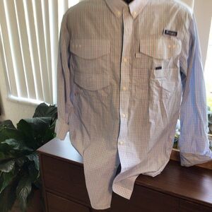 men’s long sleeve shirt from COLUMBIA in size medium